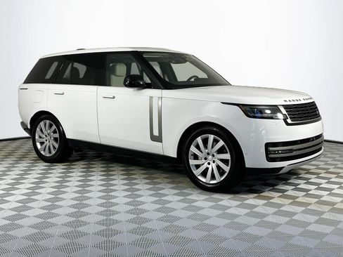 Certified 2024 Land Rover Range Rover SE AWD/4WD image 3