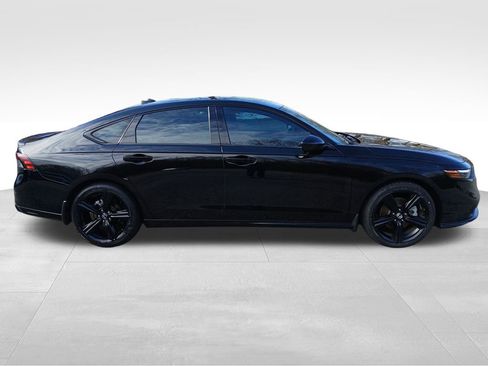 Used 2024 Honda Accord Sport image 12