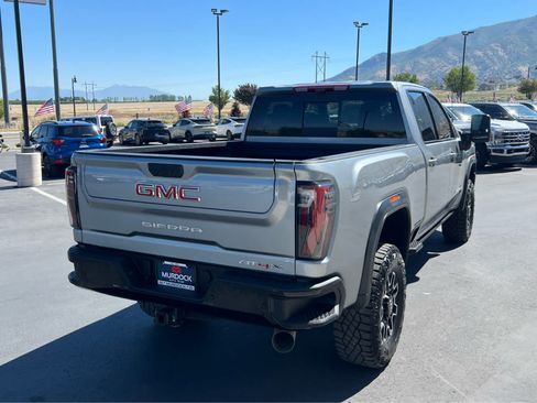 Used 2025 GMC Sierra 2500 AT4X AWD/4WD image 8