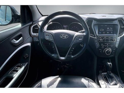 Used 2017 Hyundai Santa Fe SE w/ SE Premium Package 02 AWD/4WD image 8