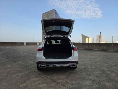 Certified 2026 Mercedes-Benz GLC 300 image 6