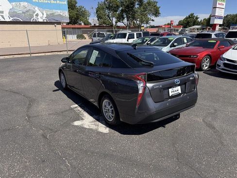 Used 2018 Toyota Prius Two w/ Prius Two Safety Plus Package FWD image 5