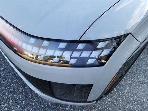 New 2026 Hyundai Ioniq 9 Limited image 6