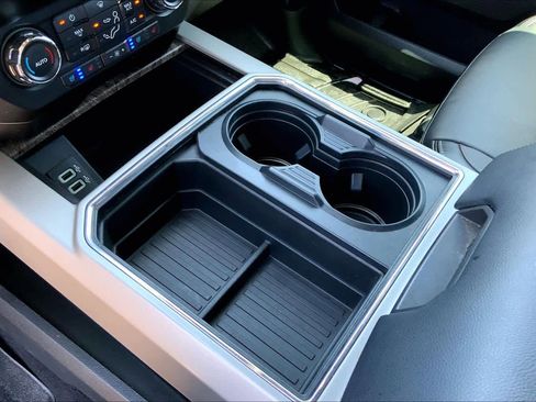 Used 2019 Ford F250 Lariat w/ Lariat Ultimate Package AWD/4WD image 17