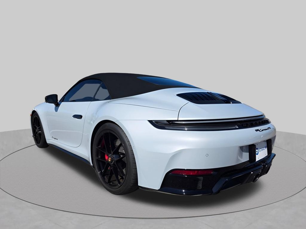 Used 2026 Porsche 911 Carrera GTS RWD image 10