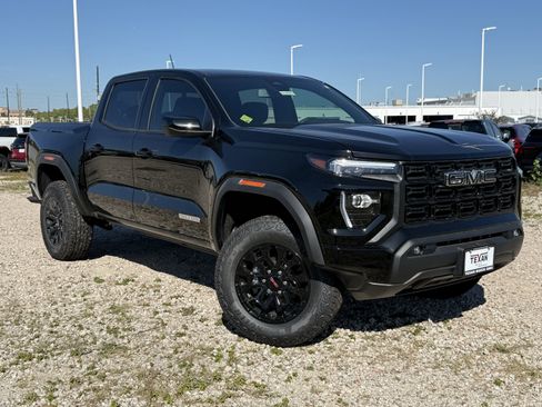 New 2026 GMC Canyon Elevation w/ Convenience Package image 2