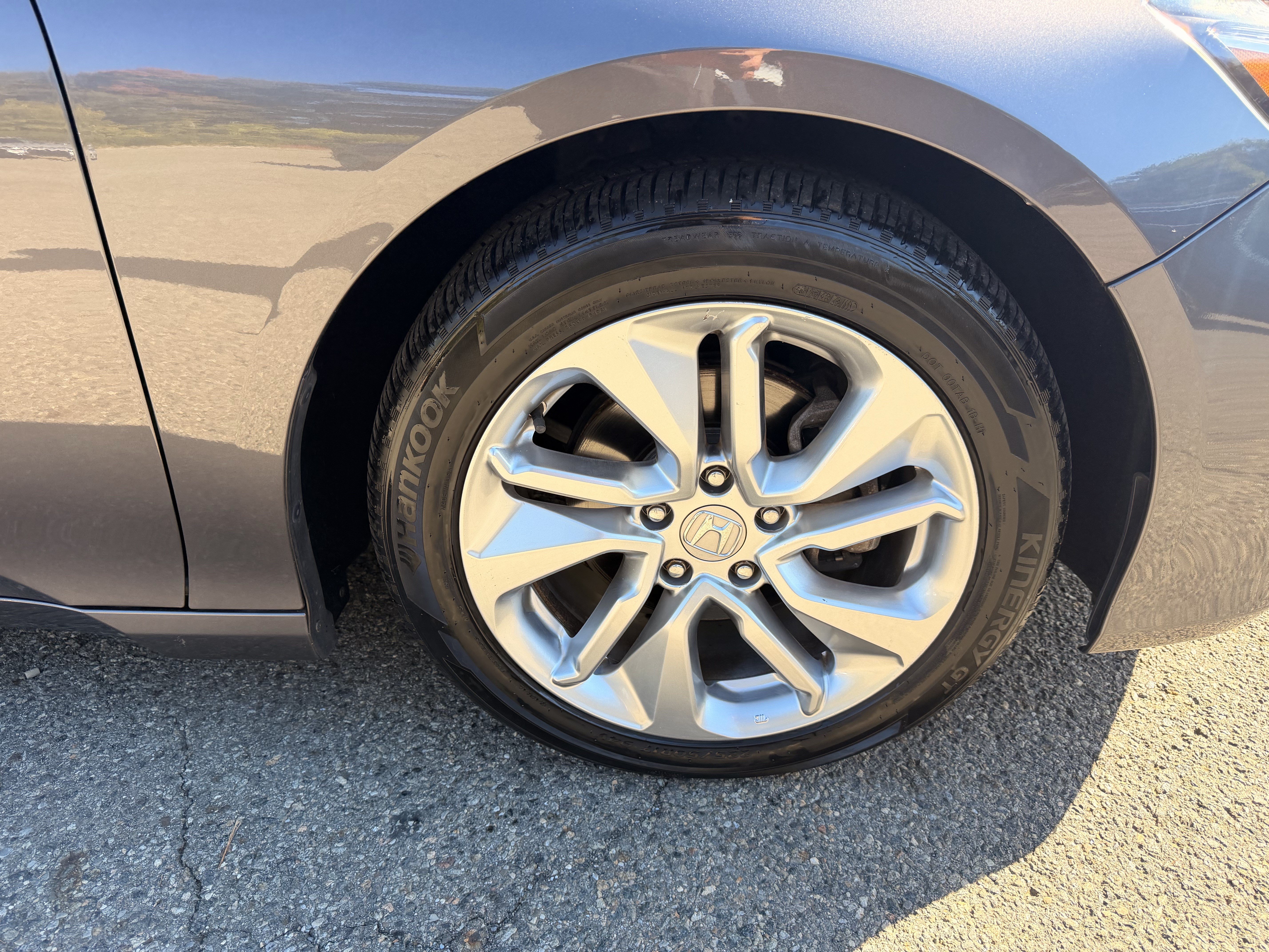 Certified 2018 Honda Accord LX image 17