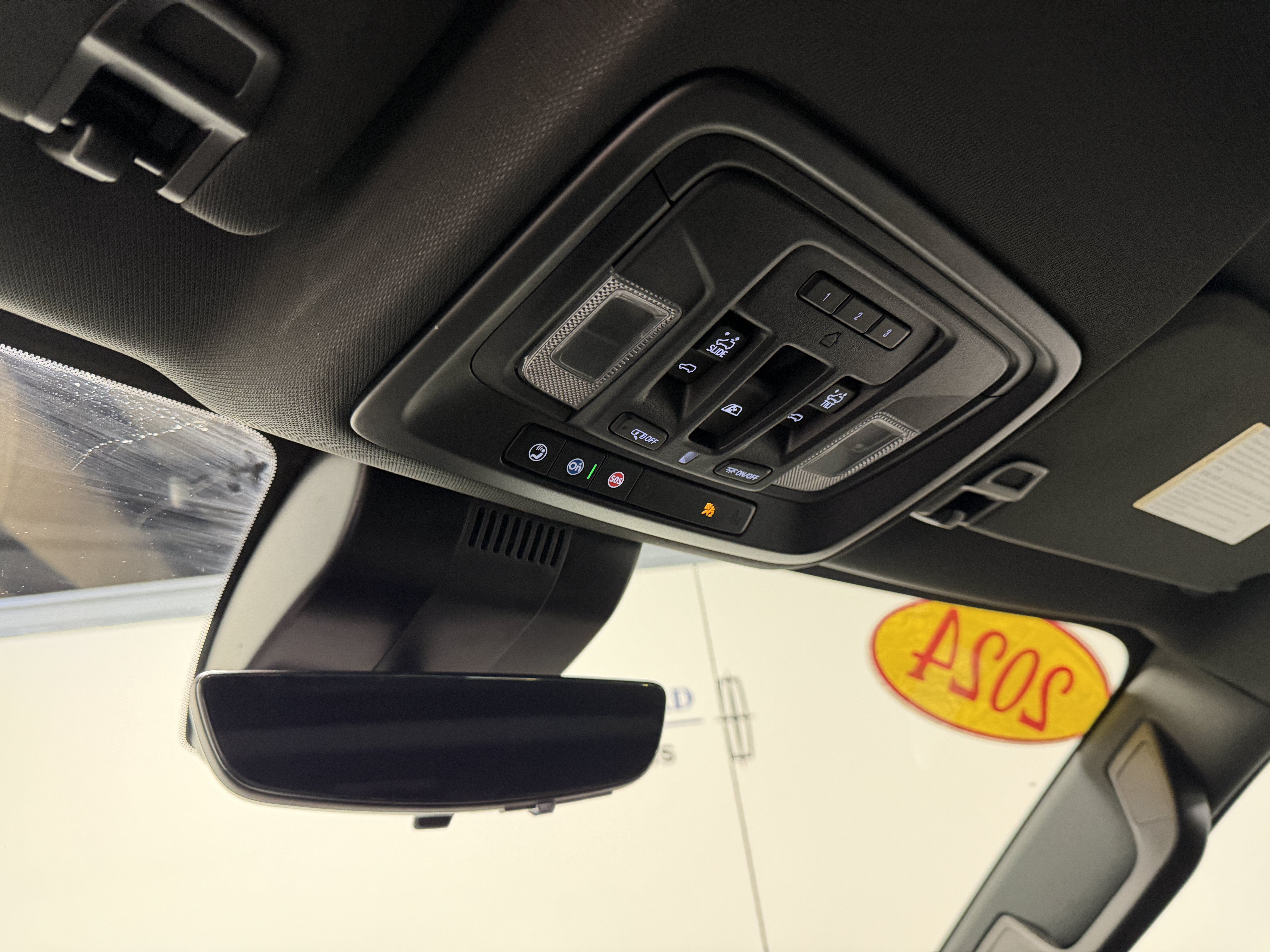 Used 2024 Chevrolet Silverado 1500 High Country w/ High Country Premium Package AWD/4WD image 6