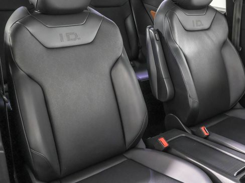 Used 2021 Volkswagen ID.4 Pro S w/ ID.4 Protection Package image 47