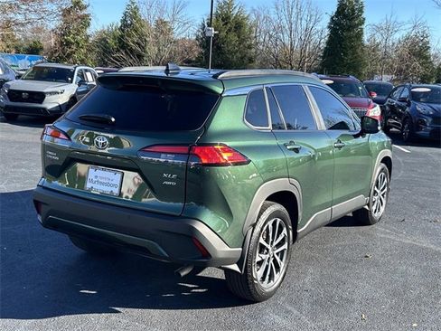 Used 2025 Toyota Corolla Cross XLE image 4