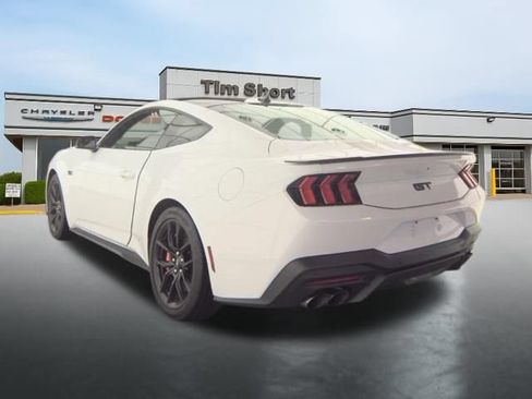 Used 2025 Ford Mustang GT Premium RWD image 6