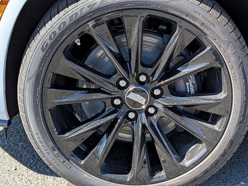 New 2026 Cadillac Vistiq Platinum image 10