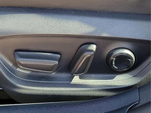 Used 2023 Toyota Camry SE image 13