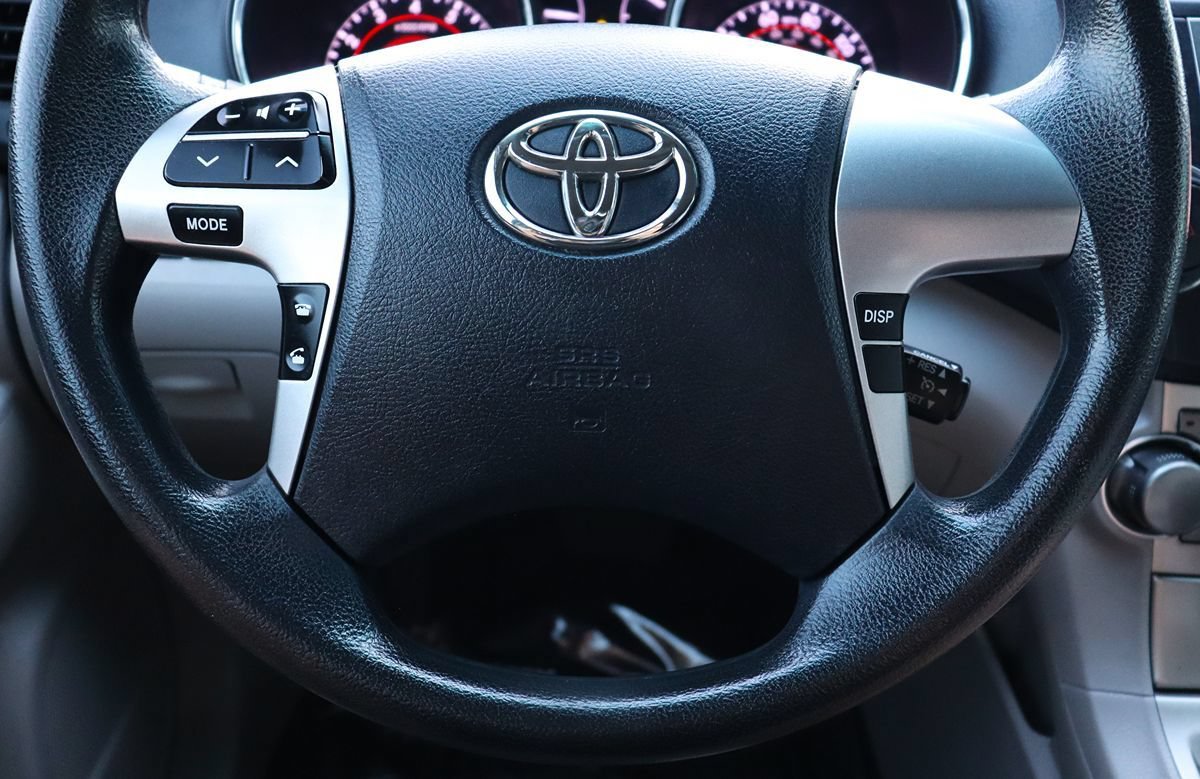 Used 2013 Toyota Highlander Plus FWD image 52