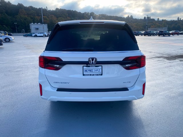 New 2027 Honda Odyssey Elite image 10