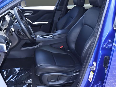 Used 2018 Jaguar F-PACE Premium AWD/4WD image 15