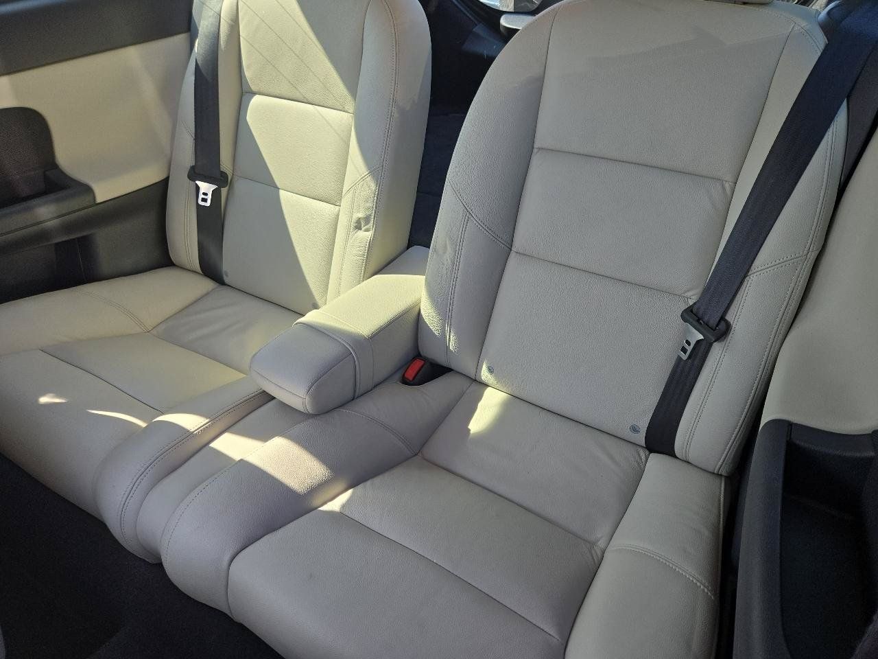 Used 2013 Volvo C30 T5 FWD image 8