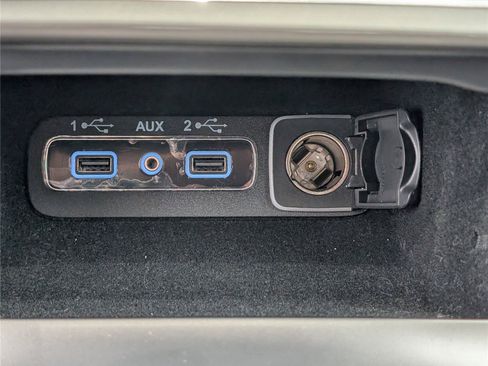 Used 2021 Jeep Grand Cherokee Limited w/ Premium Lighting Group AWD/4WD image 29