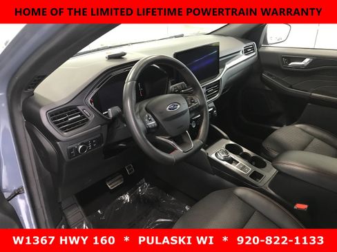 Used 2023 Ford Escape ST-Line w/ Tech Pack #1 AWD/4WD image 9
