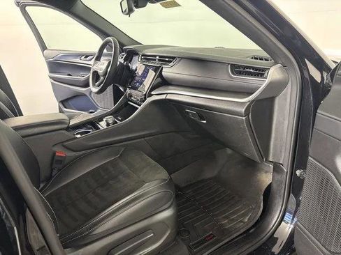 Certified 2023 Jeep Grand Cherokee L Laredo AWD/4WD image 25