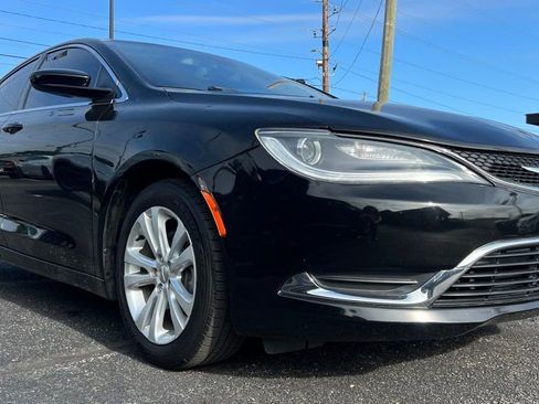 Used 2017 Chrysler 200 Limited Platinum FWD image 11