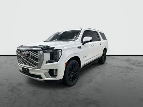 Used 2021 GMC Yukon XL Denali w/ Denali Premium Package RWD image 7