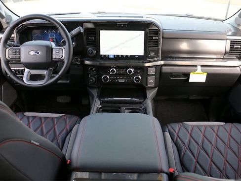 New 2026 Ford F250 Lariat w/ Black Appearance Package image 30