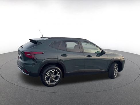 Used 2025 Chevrolet Trax LT image 15