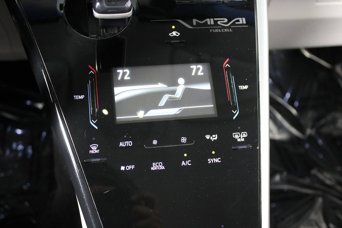 Used 2017 Toyota Mirai FWD image 15