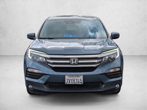 Used 2017 Honda Pilot EX-L image 2