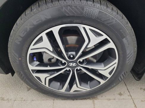 Used 2020 Hyundai Santa Fe Limited image 31
