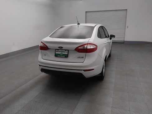 Used 2017 Ford Fiesta SE image 7