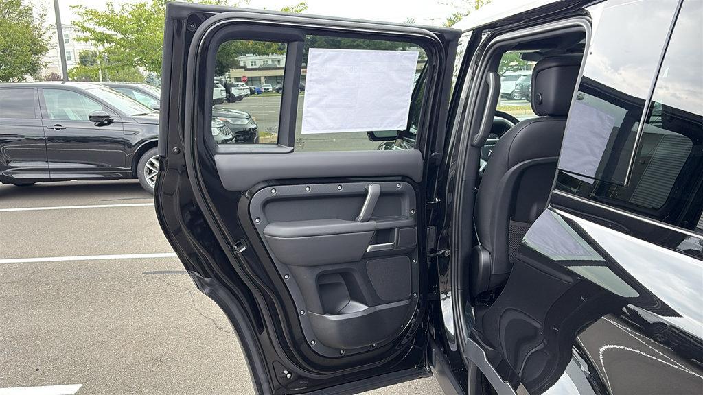 New 2026 Land Rover Defender 110 S AWD/4WD image 20