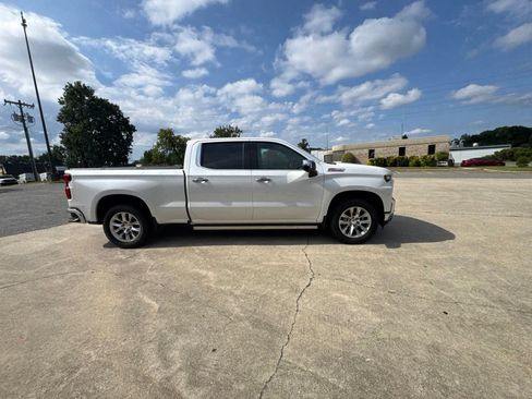 Used 2021 Chevrolet Silverado 1500 LTZ w/ Technology Package AWD/4WD image 5