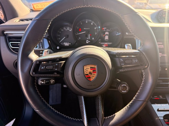 Used 2024 Porsche Macan Turbo AWD/4WD image 15
