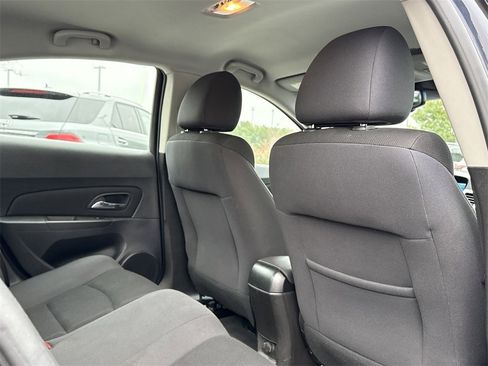 Used 2016 Chevrolet Cruze Eco image 17
