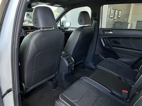 Used 2022 Volkswagen Tiguan SEL R-Line AWD/4WD image 21