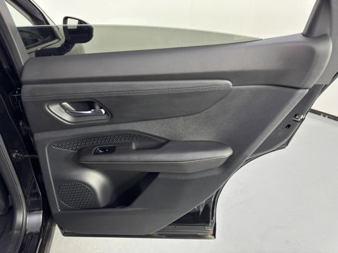 Used 2023 Nissan Ariya FWD image 39