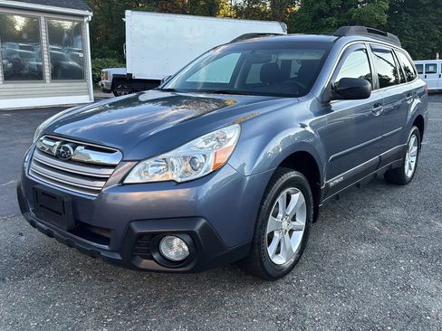 Used 2013 Subaru Outback 2.5i Premium image 3