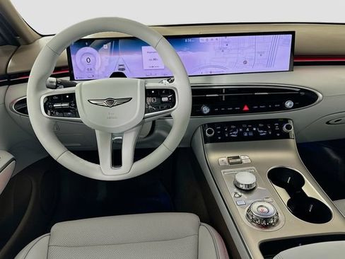 Certified 2026 Genesis GV70 2.5T Advanced AWD/4WD image 19