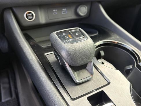 Certified 2022 Nissan Rogue SV image 25