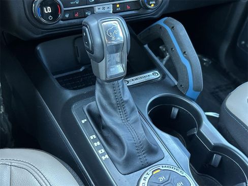 Used 2024 Ford Bronco Wildtrak image 12