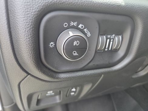Used 2025 RAM 1500 Big Horn RWD image 11