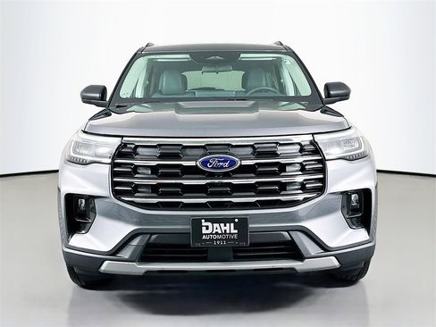 New 2026 Ford Explorer Active w/ Active Comfort Package image 2