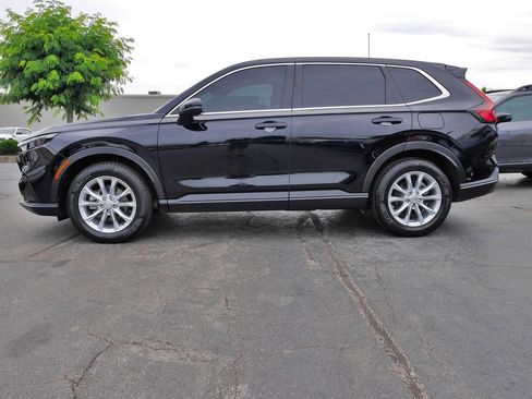 Used 2025 Honda CR-V EX image 4