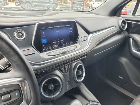 Certified 2019 Chevrolet Blazer Premier w/ Sun and Wheels Package image 32