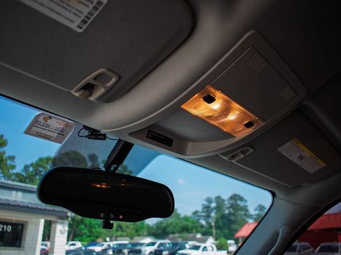 Used 2011 Chevrolet Tahoe LS RWD image 25