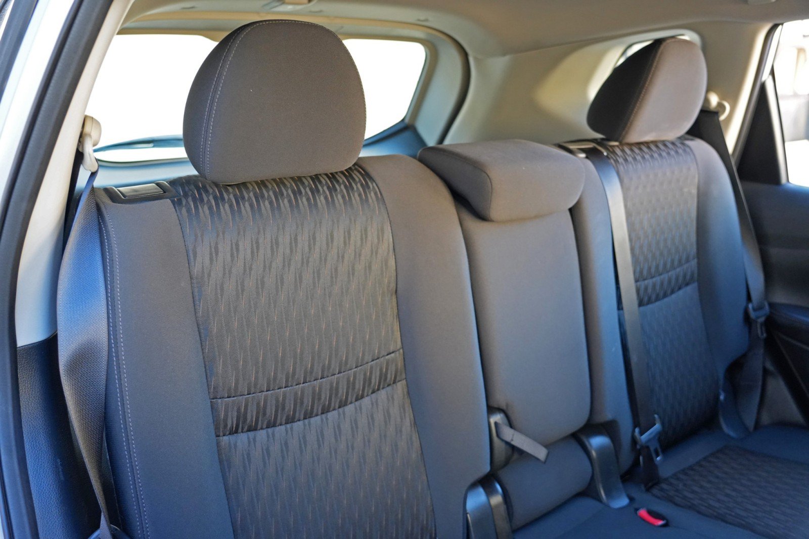 Used 2019 Nissan Rogue S FWD image 31