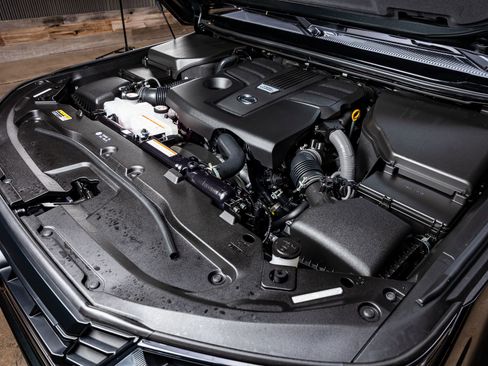 Used 2025 Lexus GX 550 image 40