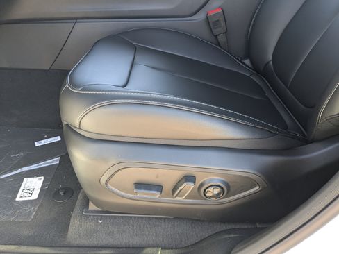 New 2025 Jeep Grand Cherokee Limited image 17